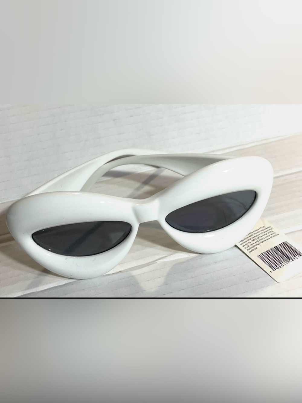 White Cat Eye Sunglasses Like New